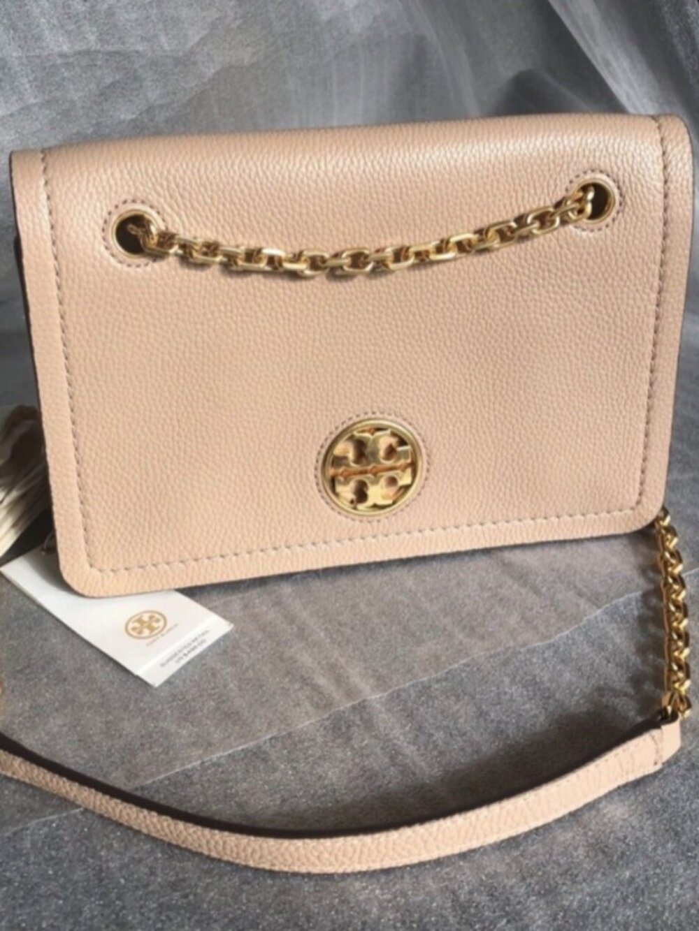 NWT - TORY BURCH CARSON CONVERTIBLE SHOULDER/CROSSBODY BAG – DEVON SAND